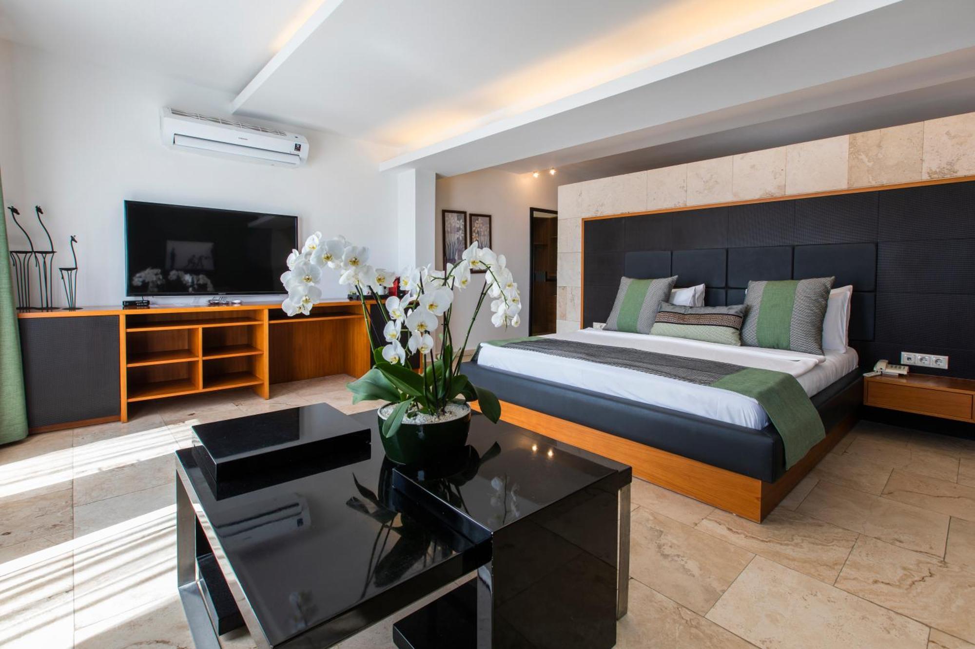 Manastir Hotel & Suites Bodrum Exterior photo